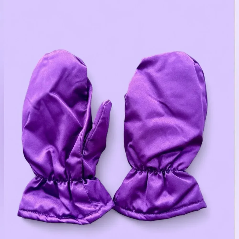 Target Little Girls Hat and Snow Mittens
